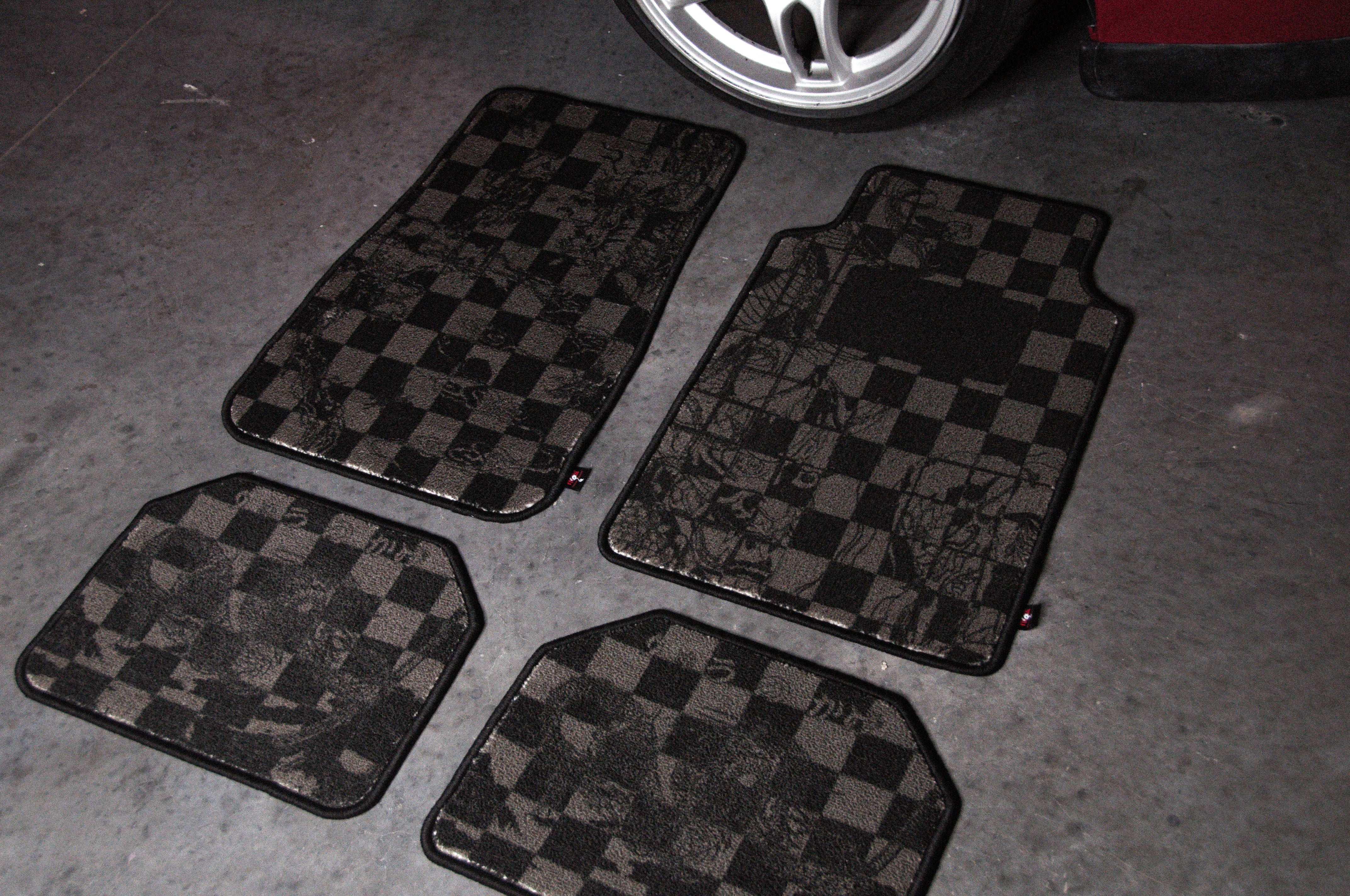 Kami no Ichimatsu | Grey Checkered Floor Mat Set - Image 4