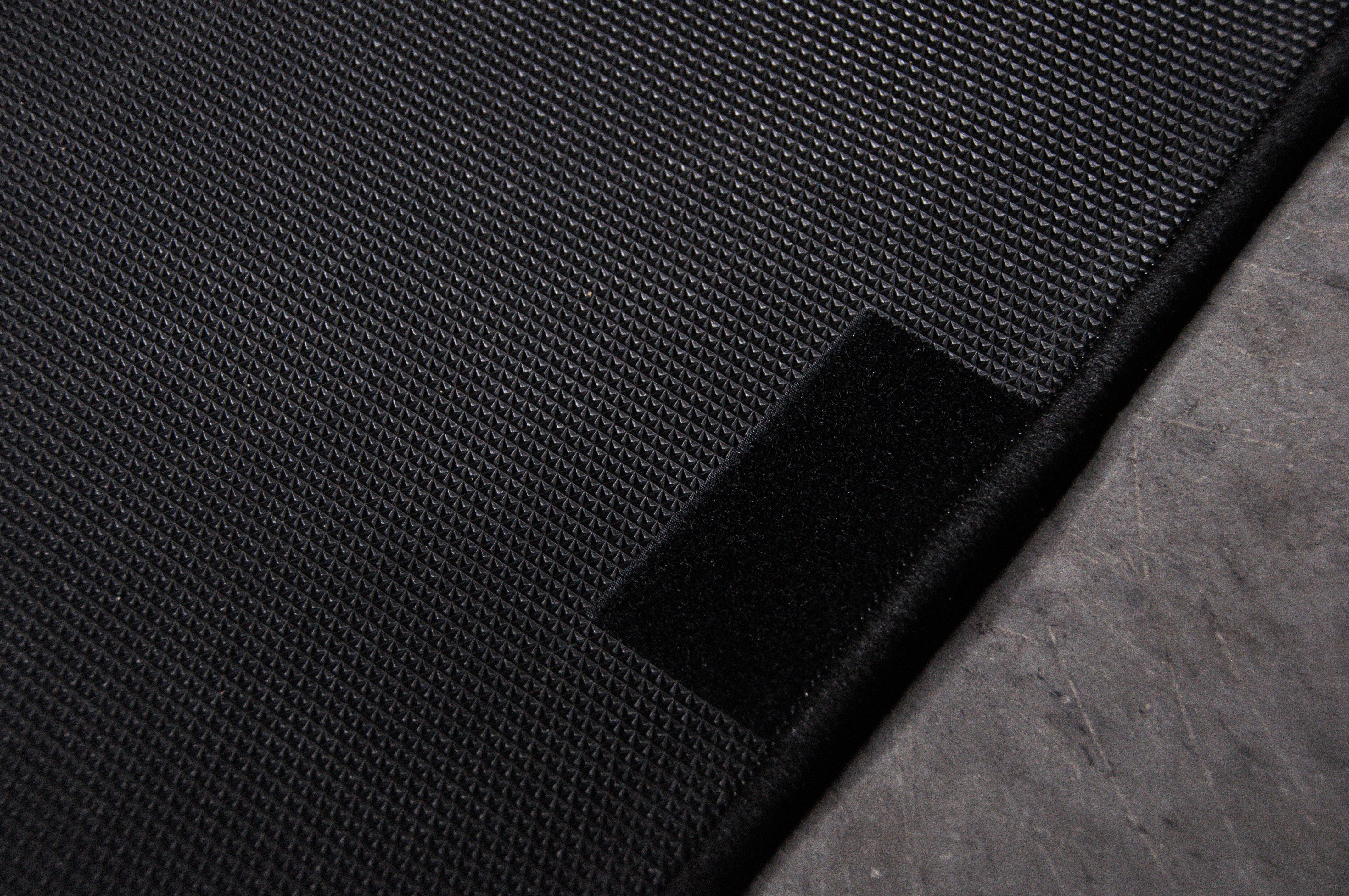 Kami no Ichimatsu | Red Checkered Floor Mat Set - Image 7